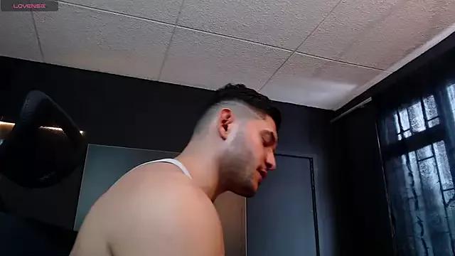 RichardMilleer from StripChat is Freechat