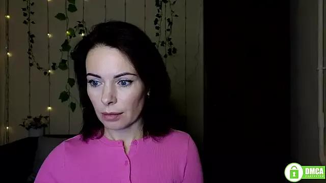 Rita_lovvylyou from StripChat is Freechat