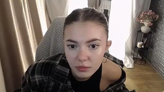 Ritaneer from StripChat is Freechat