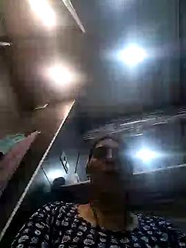 Rosanna_Rennie from StripChat is Freechat
