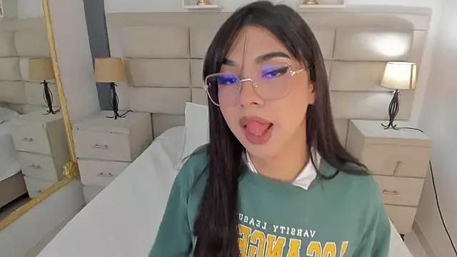 Customizable and immersive - Activate your taste buds and check-out our delicious choice of bondage cams streams with excited models getting their amazing bodies screwed with their beloved sex toys.