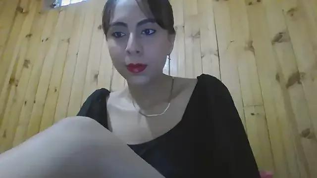 Roselingalvis13 from StripChat is Freechat