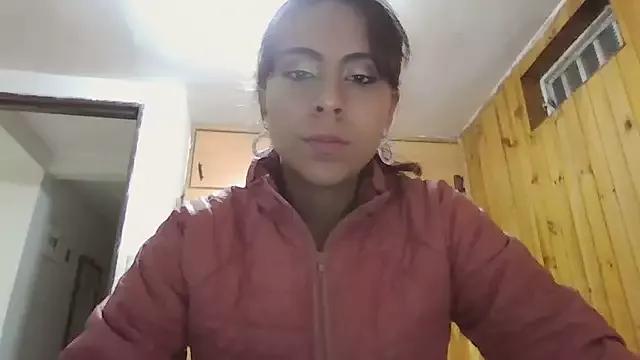 Roselingalvis13 from StripChat is Freechat