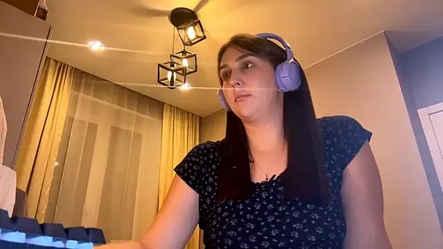 Customizable and immersive - Activate your taste buds and check-out our delicious choice of bondage cams streams with excited models getting their amazing bodies screwed with their beloved sex toys.