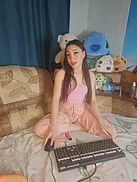 Rosesmart from StripChat is Freechat