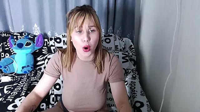 RoyAngela from StripChat is Freechat
