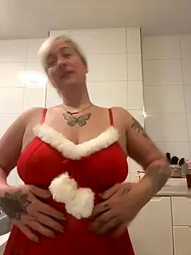 Rozendefotz from StripChat is Freechat