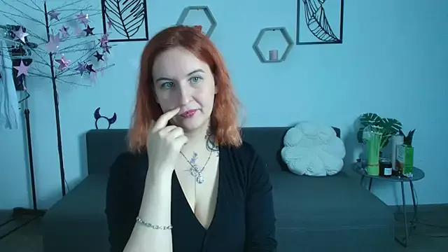 RubyHolmess from StripChat is Freechat