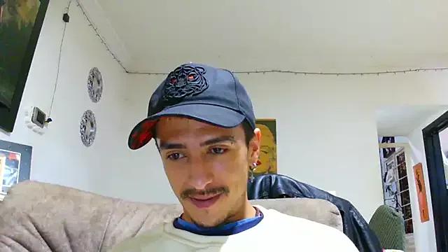 ryan_maxy from StripChat is Freechat