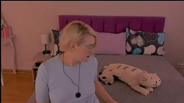 Customizable and immersive - Activate your taste buds and check-out our delicious choice of bondage cams streams with excited models getting their amazing bodies screwed with their beloved sex toys.