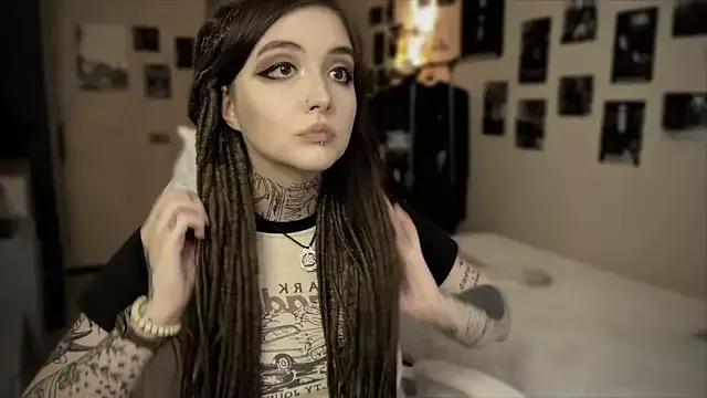 SallyJohnson from StripChat is Freechat