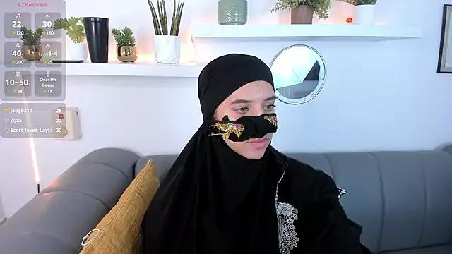 salma_arabicc from StripChat is Freechat