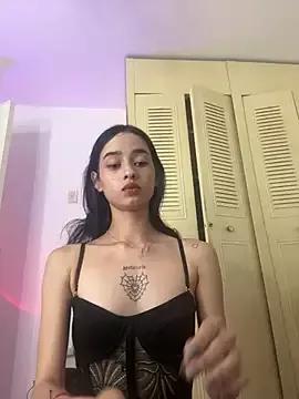 salome-brown from StripChat is Freechat