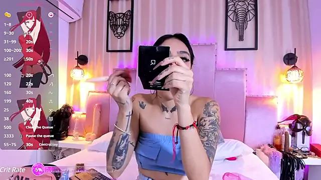 SamanthaAdele from StripChat is Freechat