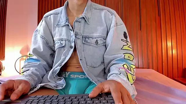 Samara_Wild from StripChat is Freechat