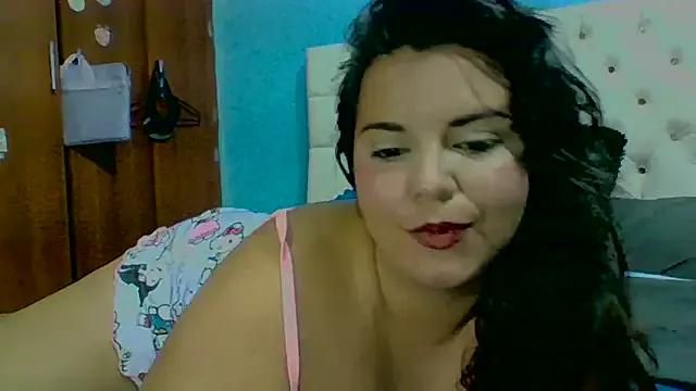 SamiBoobsxx from StripChat is Freechat