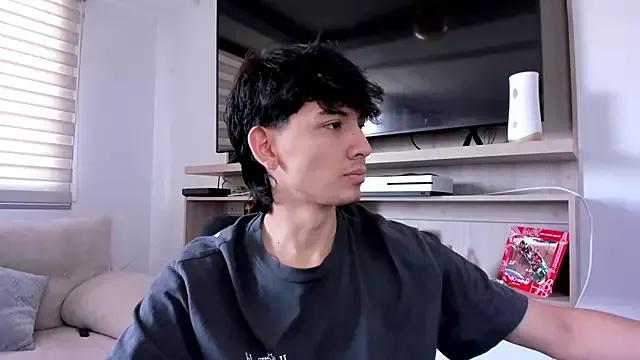 Santi_delacruz from StripChat is Freechat