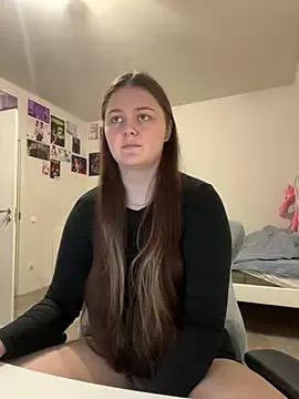 Sasha_Kitten from StripChat is Freechat