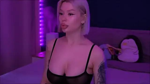 Customizable and immersive - Activate your taste buds and check-out our delicious choice of bondage cams streams with excited models getting their amazing bodies screwed with their beloved sex toys.