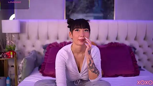 Customizable and immersive - Activate your taste buds and check-out our delicious choice of bondage cams streams with excited models getting their amazing bodies screwed with their beloved sex toys.