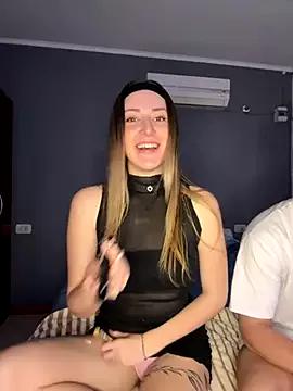 Sashailardi from StripChat is Freechat