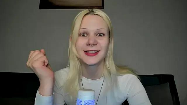 sashakiss99 from StripChat is Freechat