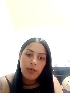 sashaluna from StripChat is Freechat