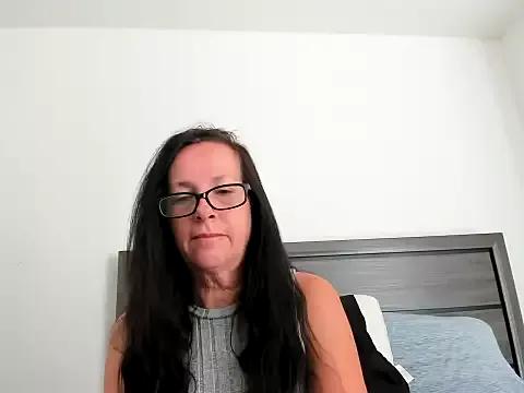 sassypeachgoddess from StripChat is Freechat