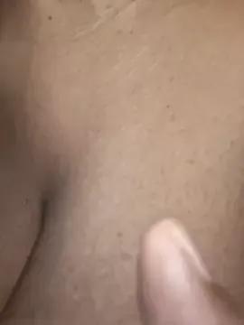sassysuu from StripChat