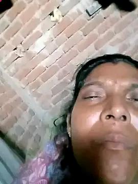 Savita992 from StripChat is Freechat