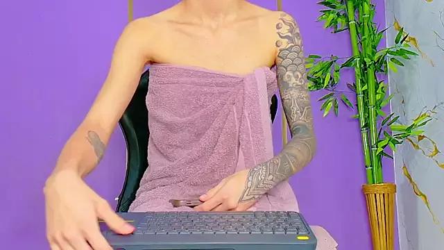 Customizable and immersive - Activate your taste buds and check-out our delicious choice of bondage cams streams with excited models getting their amazing bodies screwed with their beloved sex toys.