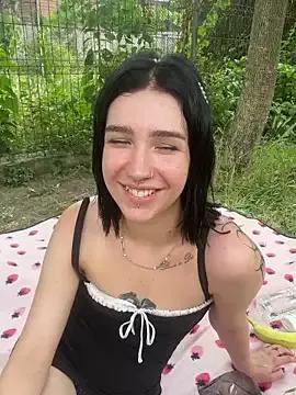 Scarlet-Sin from StripChat is Freechat