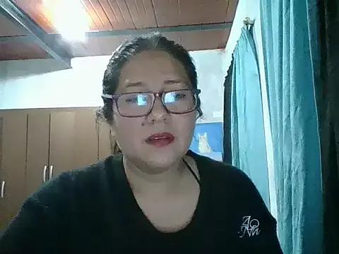 scarlett_widow_ from StripChat is Freechat