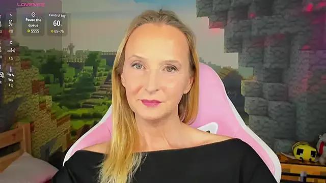 ScarlettPalmer from StripChat is Freechat