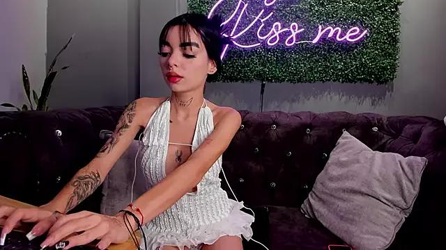 Customizable and immersive - Activate your taste buds and check-out our delicious choice of bondage cams streams with excited models getting their amazing bodies screwed with their beloved sex toys.