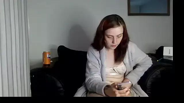 Scottishzara from StripChat is Freechat