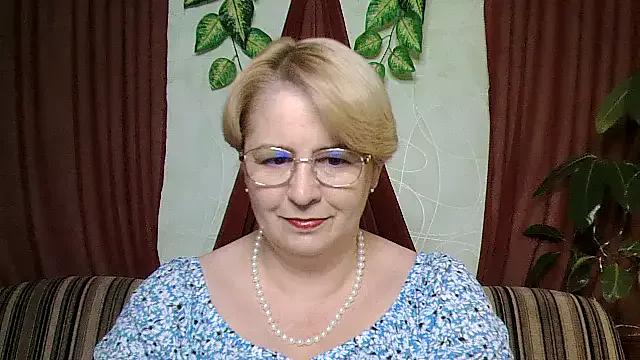 Selena-Velvet from StripChat is Freechat