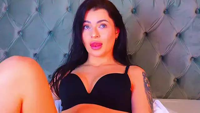 SelenaBell from StripChat is Freechat