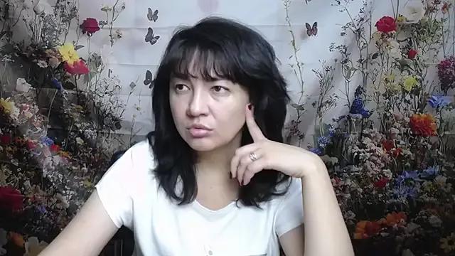 SelenaFly from StripChat is Freechat