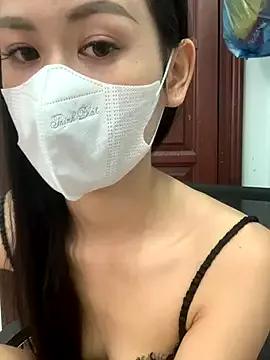 SelenaHoney from StripChat is Freechat