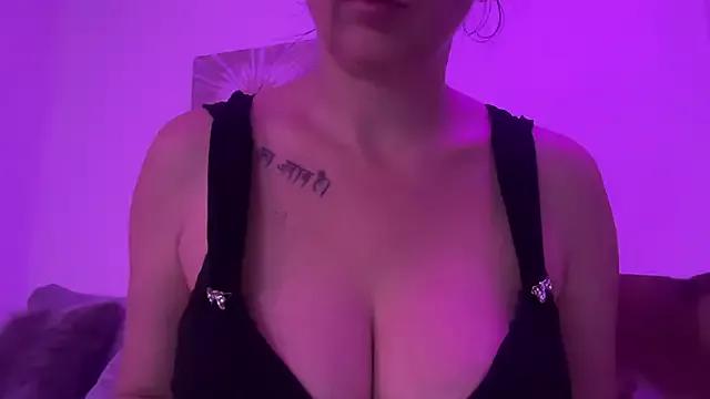 Serena_4you from StripChat