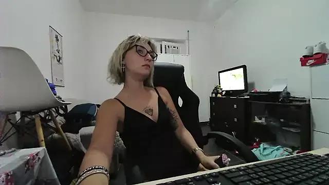 Customizable and immersive - Activate your taste buds and check-out our delicious choice of bondage cams streams with excited models getting their amazing bodies screwed with their beloved sex toys.