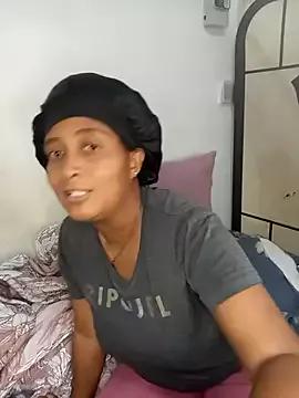 Sexybrowneyesxxx from StripChat is Freechat