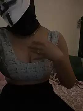 sexyindianwive from StripChat is Freechat