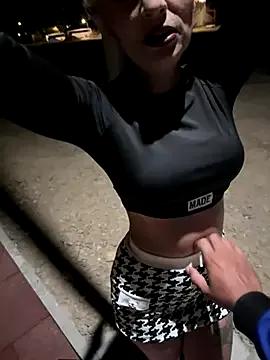 sexywomen35 from StripChat is Freechat