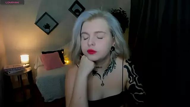 shadow__purrr from StripChat is Freechat