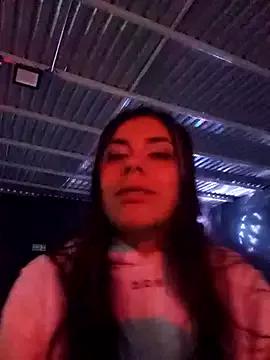 SharonDustLove from StripChat is Freechat