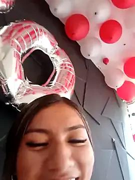 Sharyt_Naughty from StripChat is Freechat