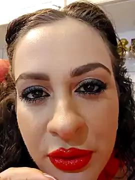 ShineBright88 from StripChat is Freechat