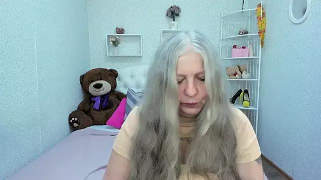 silver_moon_light from StripChat is Freechat